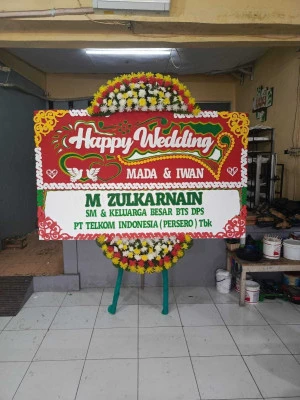 Papan Bunga di Dadap Juntinyuat
