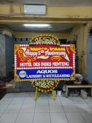 Papan Bunga di Dadap Juntinyuat