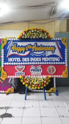 Papan Bunga di Dadap Juntinyuat